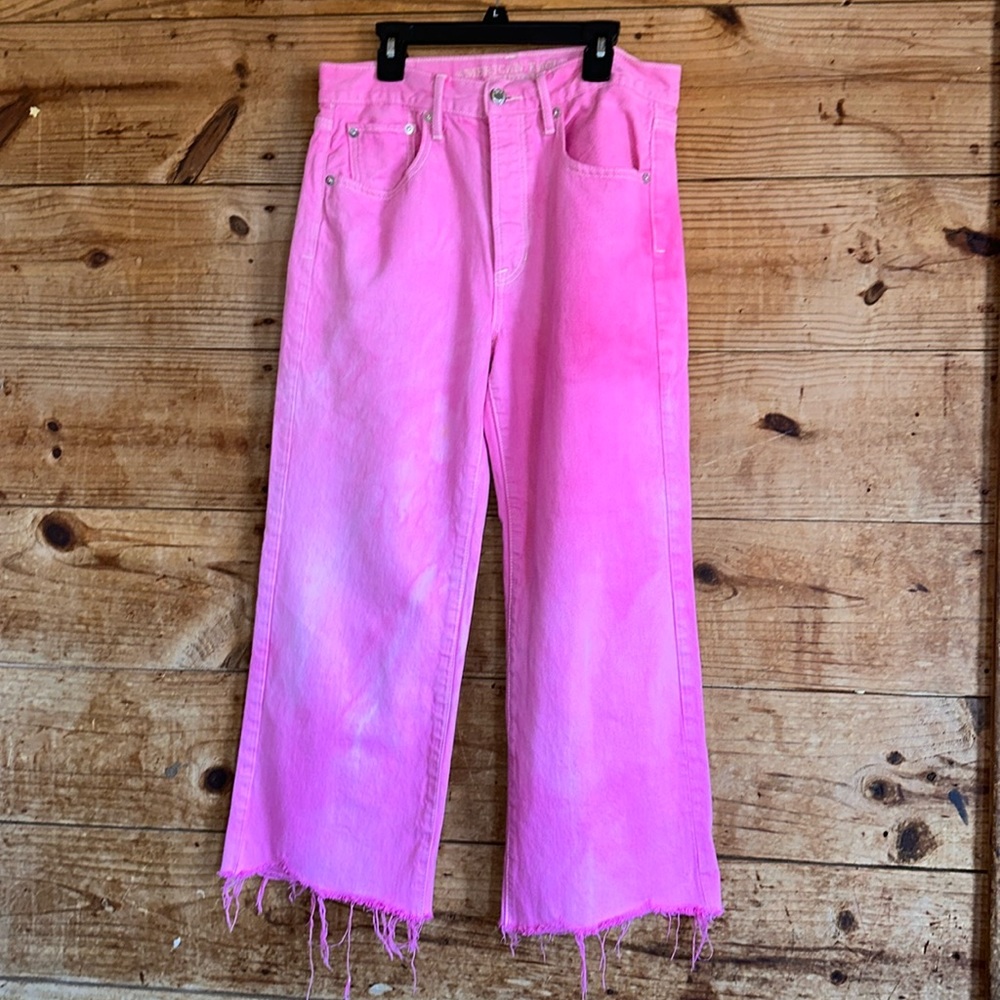 American Eagle Outfitters Pink Cropped Jeans